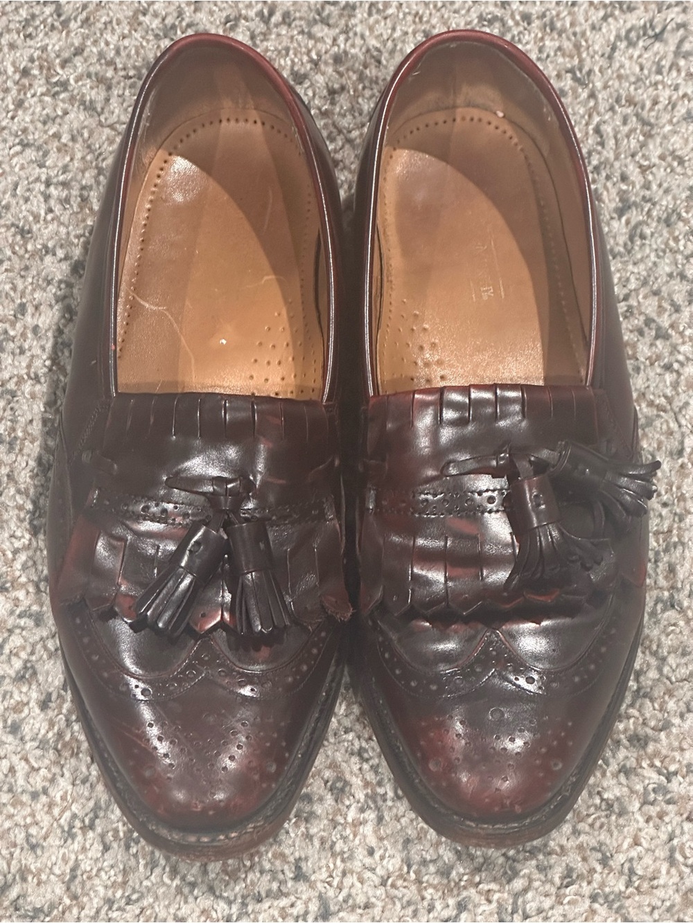 Johnston & Murphy Men's Burgundy Tassel Loafers - Picture 2 of 7